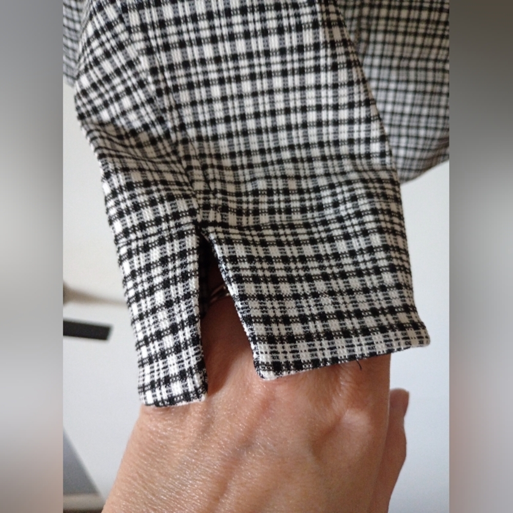 NWT White House Black Market Black and White Checkered Zip Front Jacket Size 10 - Picture 6 of 12
